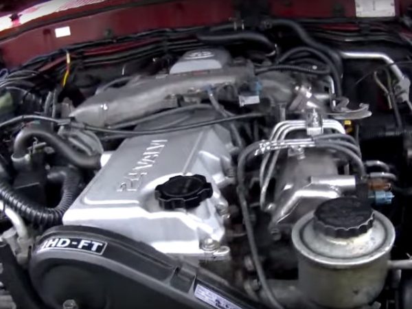 1HD FT Toyota LANDCRUISER Engine